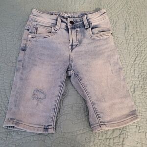 Skinny denim shorts kids size 6/7
